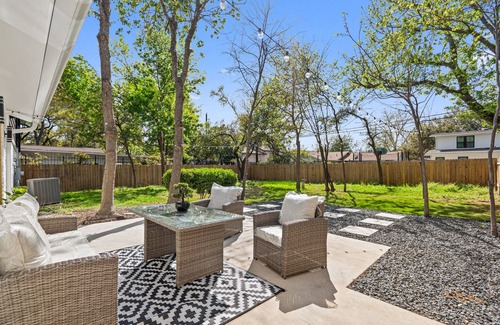 Allandale Maison | ❤️Austin Modern style❤️n5.5mi from Domainn6mi from downtown n5mi from stadiums