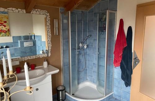 Bad Aibling Appartement | Auszeit - Wohnung mit Garten und Bergblick