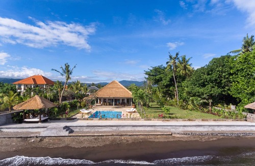 Banjartegehe Villa | Villa Duyung 3BR Villa en bord de mer
