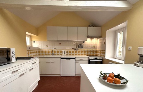 Lurcy-Levis Cottage | Maison authentique avec grand jardin et confort moderne à Lurcy-Lévis