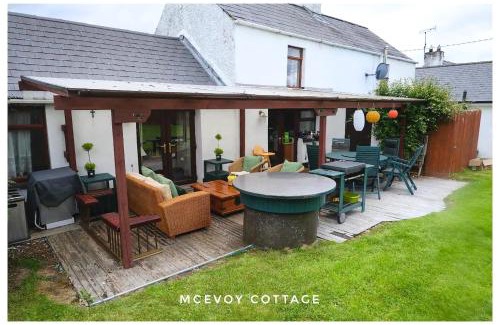 Ballymascanlan Maison | Authentic Irish Cottage, Rural Ballymascanlon