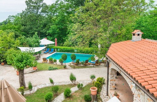 Municipality of Zminj Villa | Authentique villa de luxe en pierre d'Istrie avec piscine privée et charmant jardin verdoyant