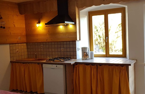 Saugeot Maison | Les Cascades du Hérisson au Printemps