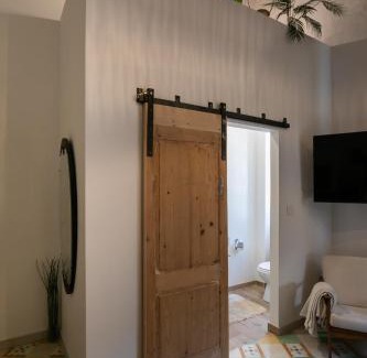 Zejtun Maison | Authentic Maltese 2-bedroom House with Terrace