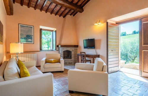 Camerino Maison | Authentic residence in the middle of nature with pool.
