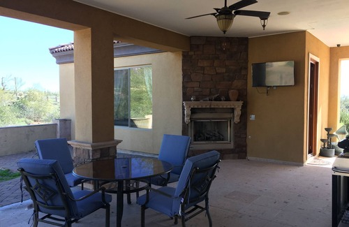 Apache Junction Maison | AUTHENTIC SANTA FE TUSCAN-STYLE VILLA WITH PANORAMIC VIEWS.
