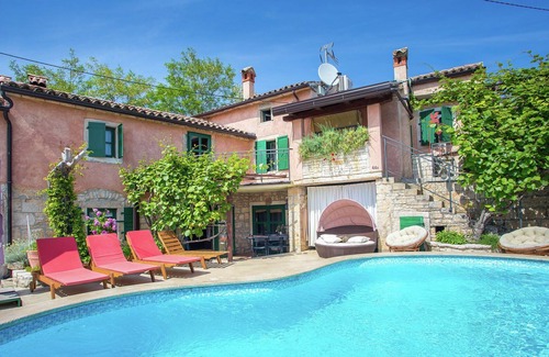 Debeljuhi Cabine | Villa confortable à Zminj avec piscine