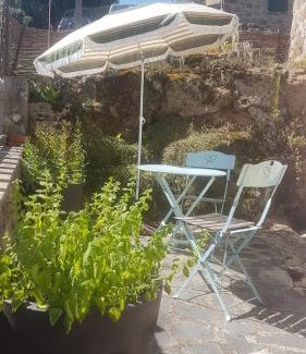 Saint-Andre-de-Chalencon Maison | Authentique Maison de campagne De la rivière