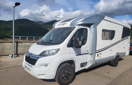 Montcada I Reixac Maison | Autocaravana Para 6 Plazas
