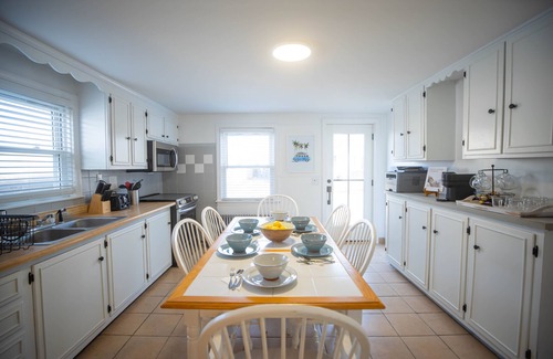Easton's Point Maison | WINTER BLUES/SUMMER SPIRIT - Our job is to help you to RELAX AND ENJOY!