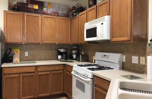Sun City Cottage | LAST MINUTE Discount - APRIL get-away SUN CITY, Georgetown, TX , near Austin