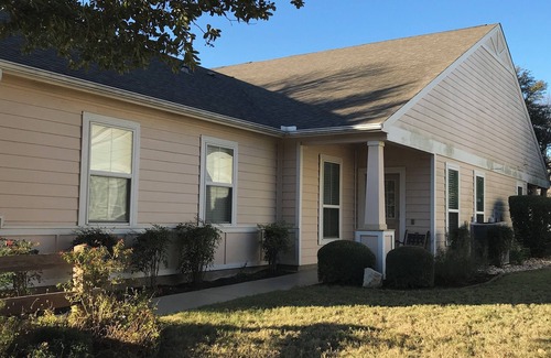 Sun City Cottage | LAST MINUTE Discount - APRIL get-away SUN CITY, Georgetown, TX , near Austin