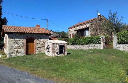 Saint-Martin-d'Ollieres Maison | Auvergne Parc Livradois Forez