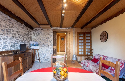 Marnaz Appartement | Aux Bois d'Hermy - Deux Chambres Appartement, Couchages 6