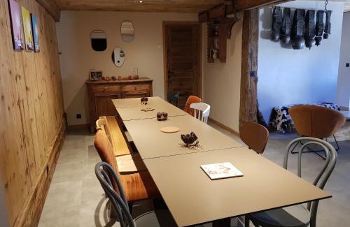 Hauteluce Maison | Aux fermes de la Croix, Maison d'hôtes, Spa