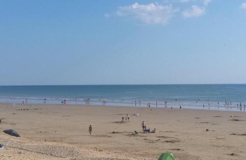 Saint-Hilaire-de-Riez Appartement | Aux Mouettes les pieds dans l'eau accès direct à la place 5 personnes
