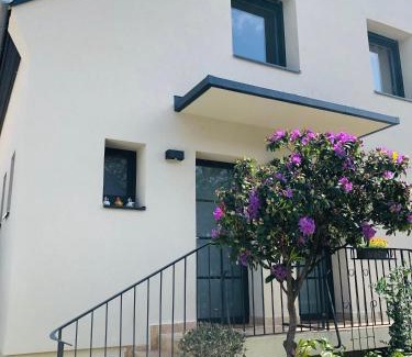 Ingersheim Appartement | Aux Portes de Colmar Évasion sur la route des Vins , à 5 minutes de Colmar