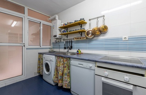 Parque Ayala Appartement | Auxi's Home - Three Bedroom Apartment, Sleeps 5