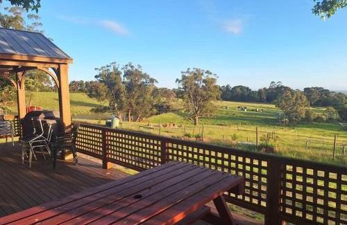 Tynong North Maison | Auyea Farm 3BR Entire House - 7 Mins to Gumbuya World