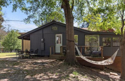 Shreveport Maison | Avail This Weekend, Lakefront, Kayaks