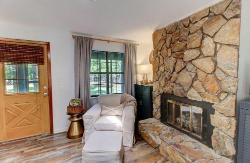 Shreveport Maison | Avail This Weekend, Lakefront, Kayaks, Fenced