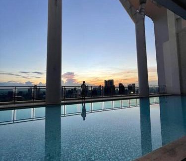 Makati Appartement | Aveline Suites Aesthetic Skydeck View ACQUA Private Residences near Rockwell Makati