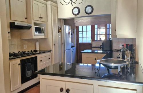 Dullstroom Maison | Aviemore Lodge