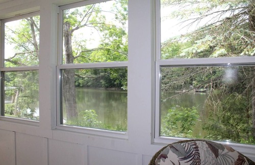 Maryland Maison | Avon Lakeshore - Waterfront retreat with hot tub!