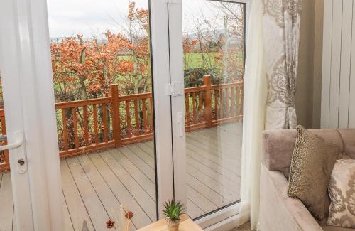 Dunning Maison | Avonal Lodge 24