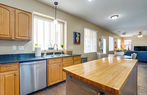 Crystal Gardens Maison | Avondale Abode: Pool, Lake Views & On-Site Fishing