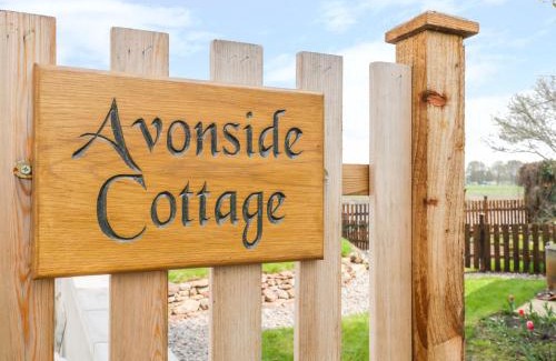 Pill Maison | Avonside Cottage