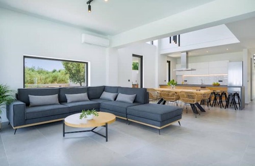 Pyrgos Psilonerou Villa | Avra Villa, Pirgos-villas , Heated pool , wonderful sea view