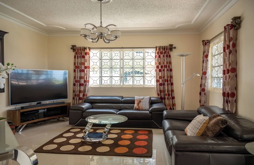 West Gate Hills Maison | Awaii Jamaica