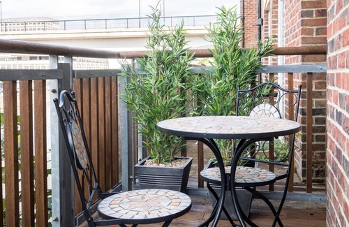 Durham Appartement | Appartement primé, central et au bord de la rivière avec terrasse et parking gratuit