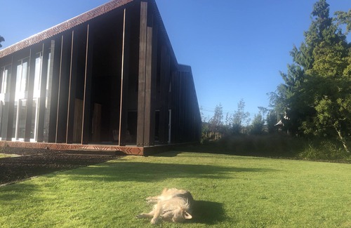 Kawaha Point Maison | Award Winning Dream Escape - a stone's throw from Rotorua's major attractions
