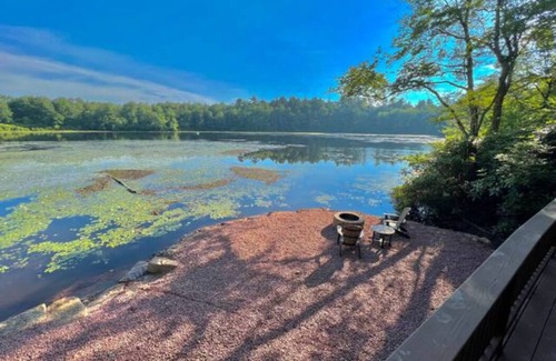 Lake Harmony Cabine | Award Winning NYC Architect Designed Lakefront Cabin