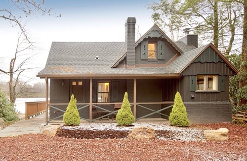 Lake Harmony Cabine | Award Winning NYC Architect Designed Lakefront Cabin