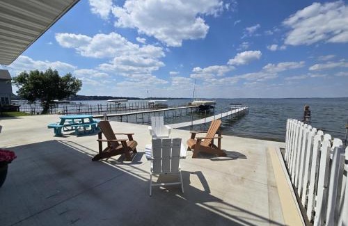 Orleans Maison | AWave From It All lakefront on Big Spirit Lake