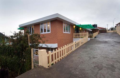 Ooty Cabine | Away From Home - 2 - Rooms In Ooty, Home Stay Ooty