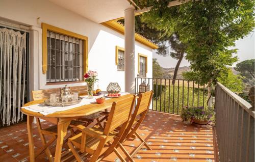 Villanueva del Rio y Minas Maison | Awesome Home In Villanueva Del Rio Y M