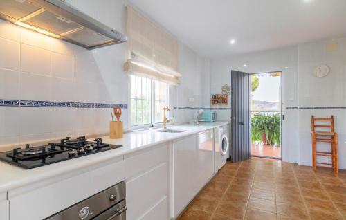 Villanueva del Rio y Minas Maison | Awesome Home In Villanueva Del Rio Y M