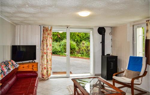 Chambornay-les-Pin Appartement | Awesome Apartment In Chambornay-Lès-Pin