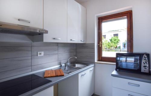 Falerna Appartement | Awesome Apartment In Falerna