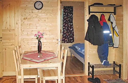 Hitra Appartement | Awesome Apartment In Sandstad With Wifi
