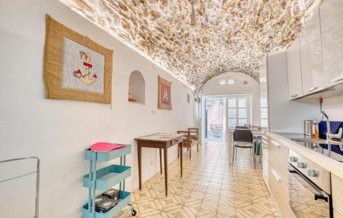 Villa San Secondo Appartement | Awesome Apartment In Sanremo Im