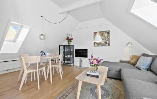 Svaneke Appartement | Awesome Apartment In Svaneke
