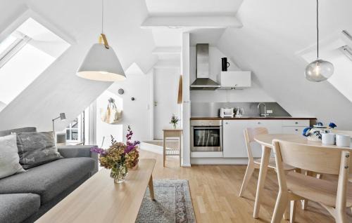 Svaneke Appartement | Awesome Apartment In Svaneke