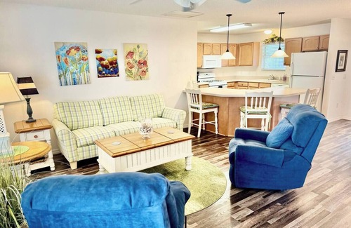 Duval Maison | Awesome Austin
