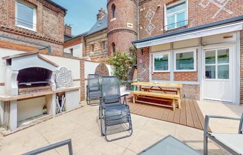 Arques-la-Bataille Maison | Awesome Home In Arques La Bataille