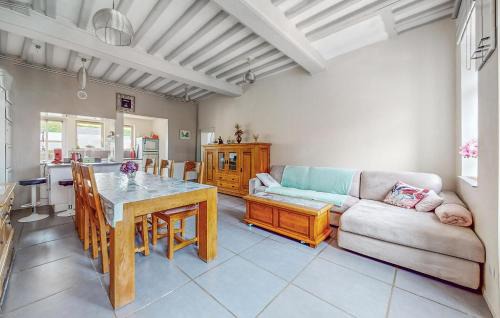Arques-la-Bataille Maison | Awesome Home In Arques La Bataille